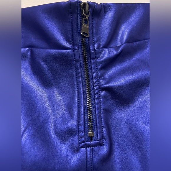 Torrid Mini PU Pencil Skirt Electric Blue, BNWT, Size 3 - Picture 8 of 8